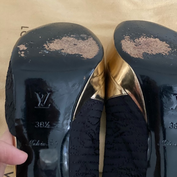 Authentic Louis Vuitton monogram heels - Picture 7 of 11